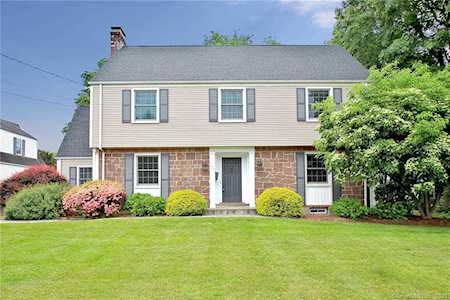 125 Ridgewood Road West Hartford, CT 06107