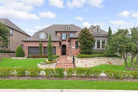 8216 Cottage Drive Mckinney, TX 75070