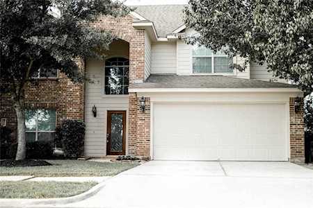 9411 Water Edge Point Ln Humble, TX 77396