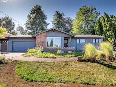 6833 NE 29th Ave Portland, OR 97211