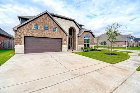 15111 Winthrop Manor Way Cypress, TX 77429