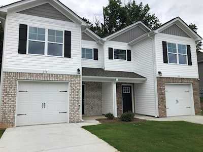 317 Pond View Macon, GA 31206