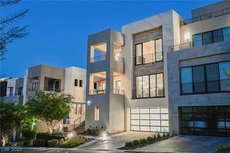 406 Solitude Peak Ln Henderson, NV 89012