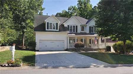 17515 Cambridge Grove Dr Huntersville, NC 28078