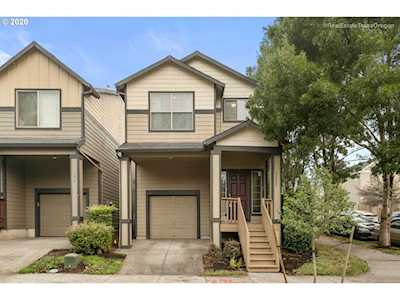17527 SW Rose Petal Ln Beaverton, OR 97003