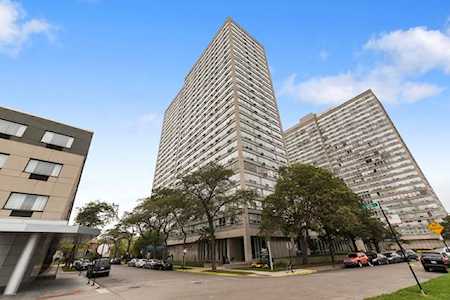 4800 S Chicago Beach Dr #1206S Chicago, IL 60615