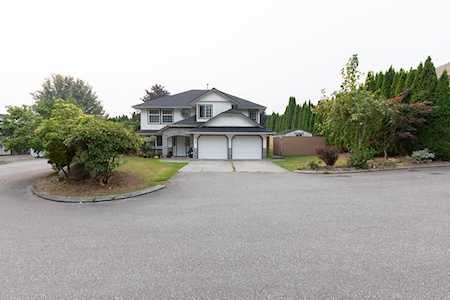 3118 Goldfinch Street Abbotsford, BC V2T 5R8