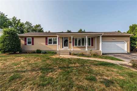 89 Hillside Dr North Providence, RI 02911