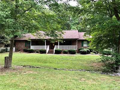 109 Springwood Ln Stanley, NC 28164