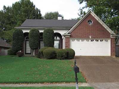 4018 W Fairway View Cir Bartlett, TN 38135