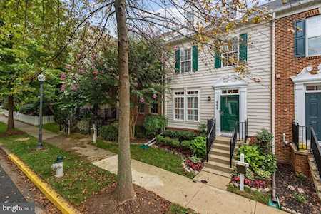 444 Clayhall St Gaithersburg, MD 20878