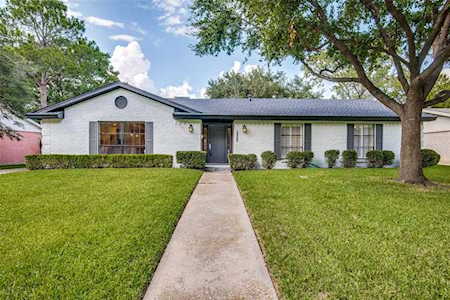 3347 Townsend Drive Dallas, TX 75229