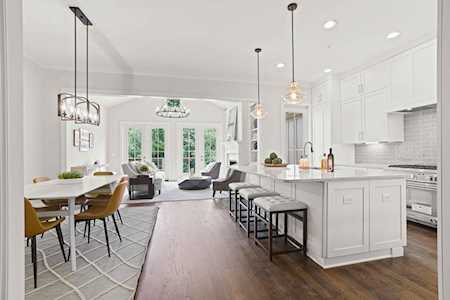 110 Abbington River Ln Atlanta, GA 30339