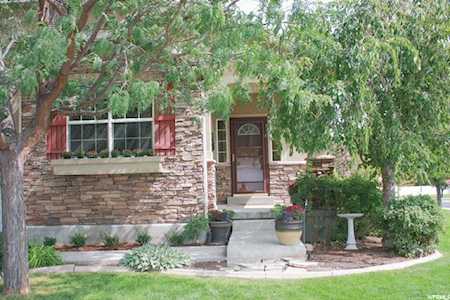 3982 W Hollandia Ln West Jordan, UT 84084
