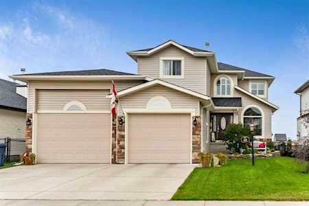 45 Sheep River Heights Okotoks, AB T1S 2A1