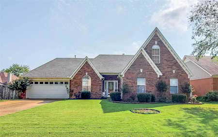 1520 Wolf Pack Dr Collierville, TN 38017