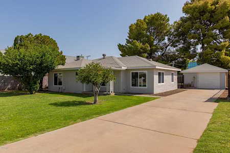 2831 N 25th Place Phoenix, AZ 85008