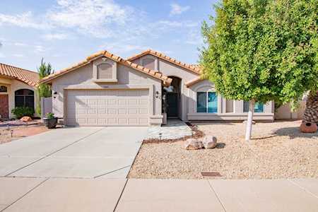 7222 W Julie Drive Glendale, AZ 85308