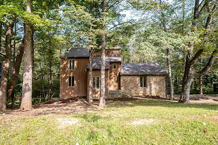 13001 Settlers Point Trail Goshen, KY 40026