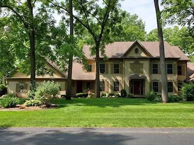8305 Wallinwood Springs Dr #26 Jenison, MI 49428