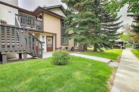 139 Cedar Springs Gardens SW Calgary, AB T2W 5J9