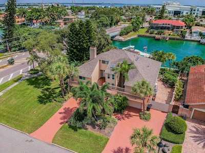 341 6th Ave N Tierra Verde, FL 33715