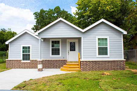 907 Seymour St Pasadena, TX 77506