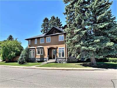 529 21 Ave NE Calgary, AB T2E 1S9