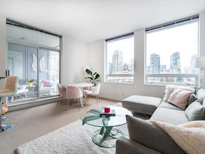 638 Beach Crescent #1106 Vancouver, BC V6Z 3H4