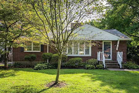 313 Bramton Rd Louisville, KY 40207