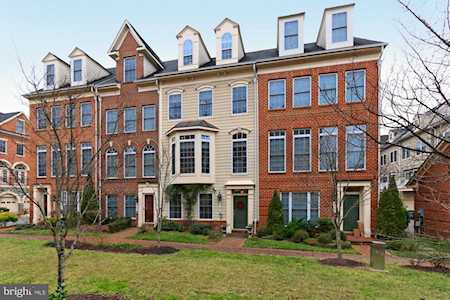 5160 Brawner Place Alexandria, VA 22304