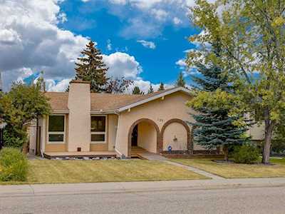 132 Cedarpark Green SW Calgary, AB T2W 2J9