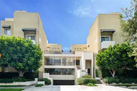 2045 Beloit Avenue #303 Los Angeles, CA 90025