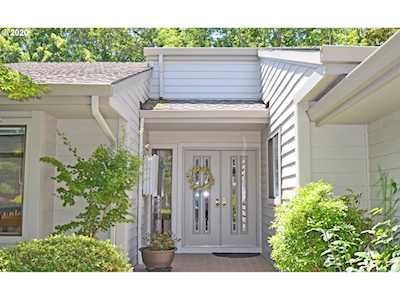 8260 SW Fairway Dr Wilsonville, OR 97070