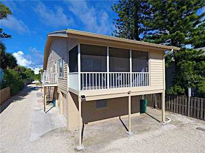 5053 N Beach Rd #3 Englewood, FL 34223