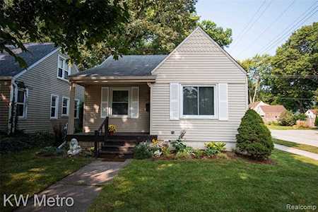 1500 Owana Ave Royal Oak, MI 48067