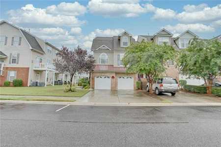 4457 Barkingdale Dr Virginia Beach, VA 23462