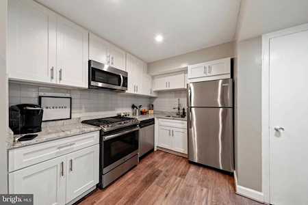 5905 Mayflower Ct Alexandria, VA 22312