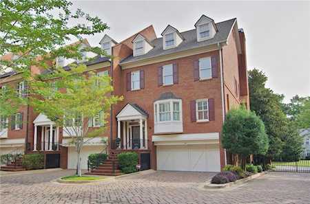 3685 Peachtree Rd NE #19 Atlanta, GA 30319