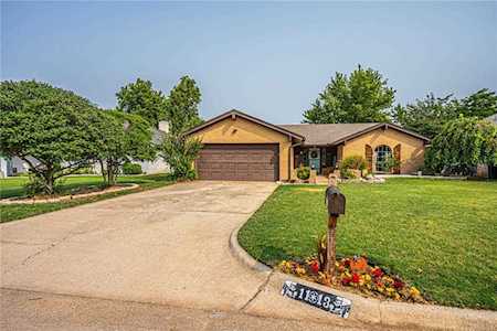 11013 Coachmans Rd Yukon, OK 73099