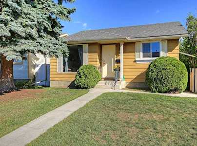 120 Erin Park Close SE Calgary, AB T2B 2T5