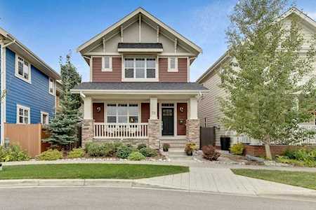 72 Beny-Sur-Mer Rd SW Calgary, AB T3E 7A2