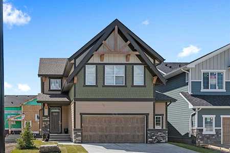 7015 11 Ave SW Calgary, AB T3H 2A7