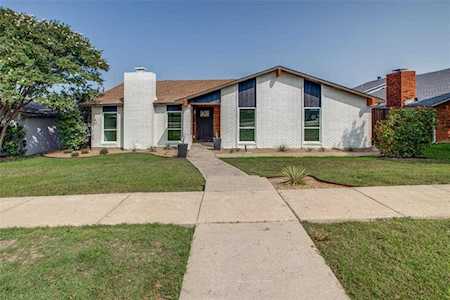 4717 Lemmon Court The Colony, TX 75056