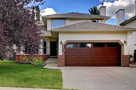 200 Douglas Shore Close SE Calgary, AB T2Z 2K7