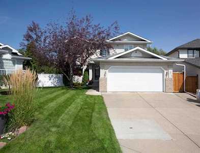 127 Sandalwood Place NW Calgary, AB T3K 4B5
