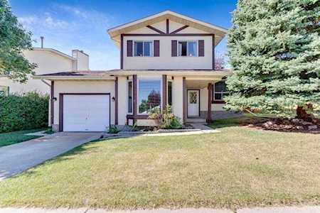 75 Millside Dr SW Calgary, AB T2Y 2P6