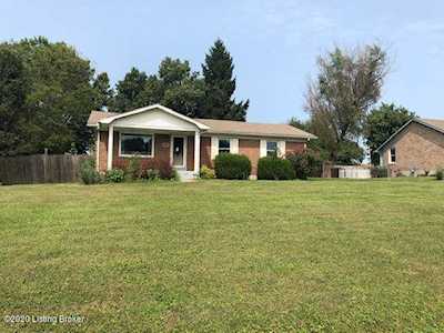 360 Circle Dr Shepherdsville, KY 40165