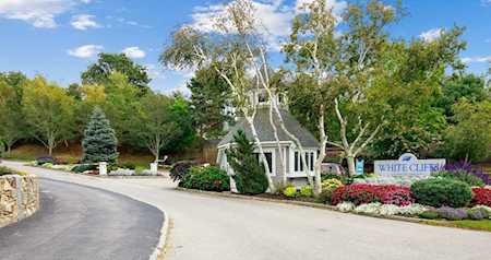 557 White Cliff Dr. #END UNIT Plymouth, MA 02360