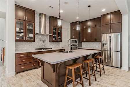 8047 Sunflower Lane Dallas, TX 75252